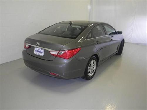 Hyundai Sonata 2011 photo 1