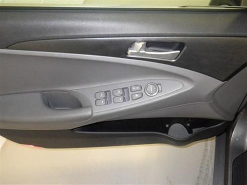 Hyundai Sonata 2011 photo 3