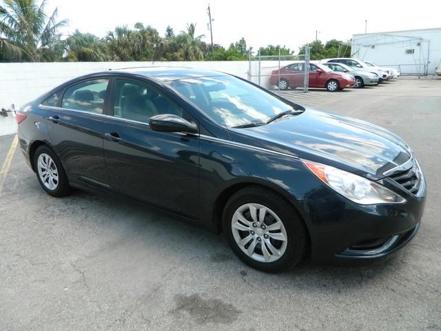 Hyundai Sonata FWD 4dr Sport Sedan