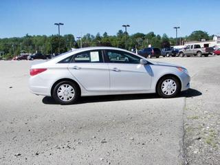 Hyundai Sonata 2011 photo 2