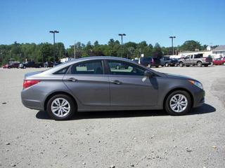 Hyundai Sonata 2011 photo 2
