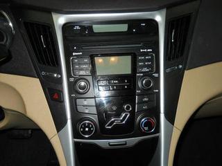 Hyundai Sonata 2011 photo 3