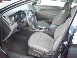 Hyundai Sonata 2011 photo 2