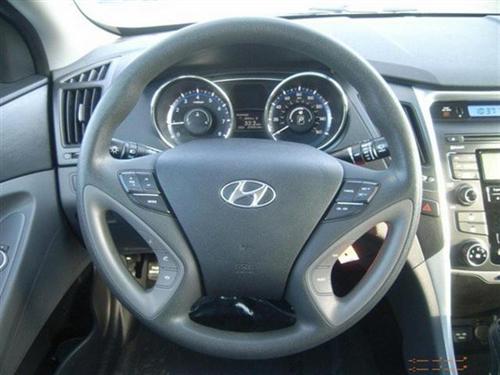 Hyundai Sonata 2011 photo 3