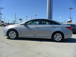 Hyundai Sonata 2011 photo 4