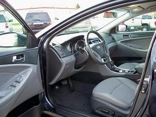 Hyundai Sonata 2011 photo 1