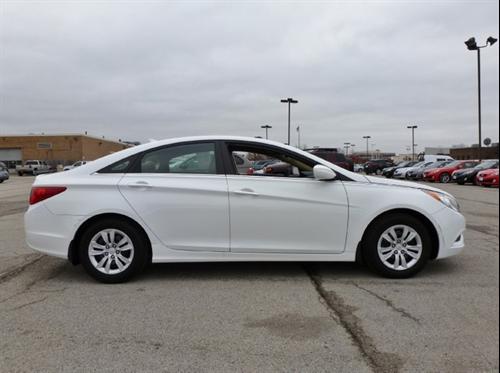 Hyundai Sonata 2011 photo 2