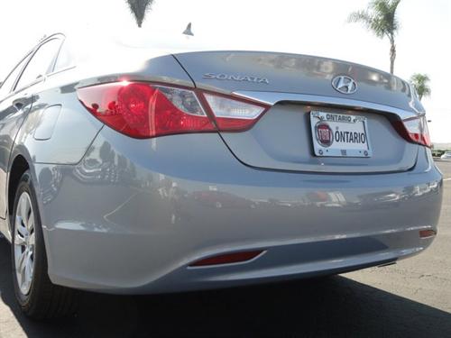 Hyundai Sonata 2011 photo 2