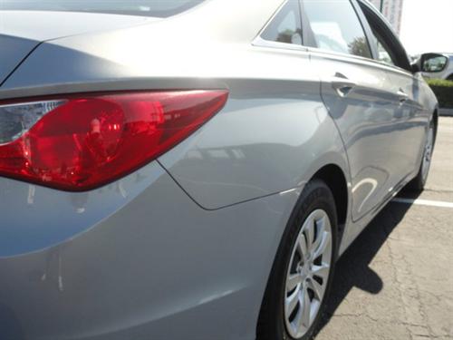 Hyundai Sonata 2011 photo 3