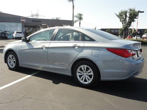 Hyundai Sonata 2011 photo 4