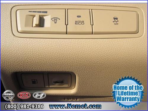 Hyundai Sonata 2011 photo 1