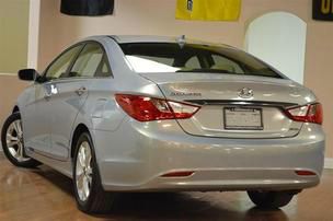 Hyundai Sonata 2011 photo 1