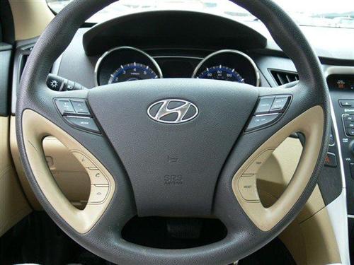 Hyundai Sonata 2011 photo 4