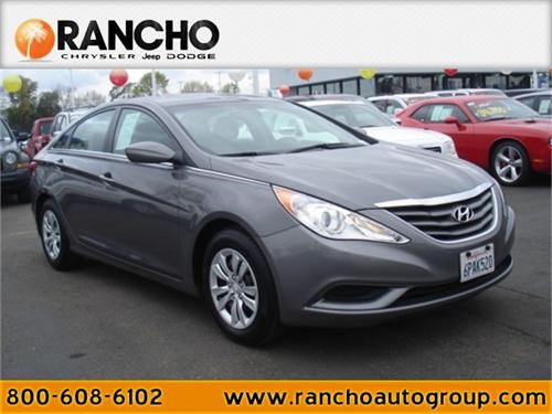 Hyundai Sonata 2011 photo 2