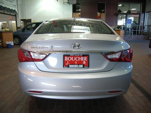Hyundai Sonata 2011 photo 3