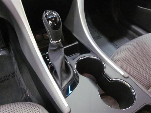 Hyundai Sonata 2011 photo 4