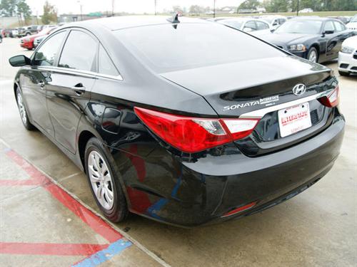 Hyundai Sonata 2011 photo 4
