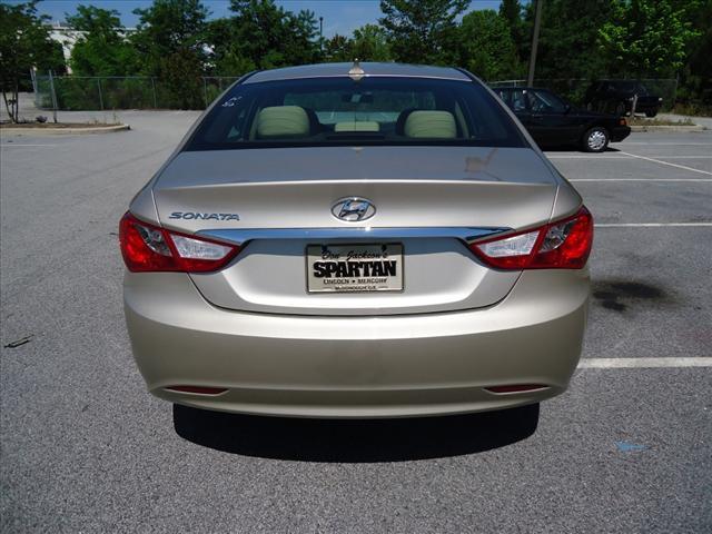 Hyundai Sonata 2011 photo 3
