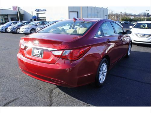 Hyundai Sonata 2011 photo 3
