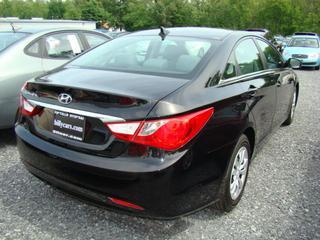 Hyundai Sonata 2011 photo 2