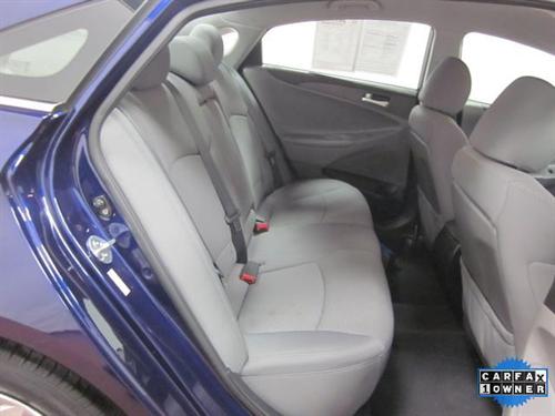 Hyundai Sonata 2011 photo 2