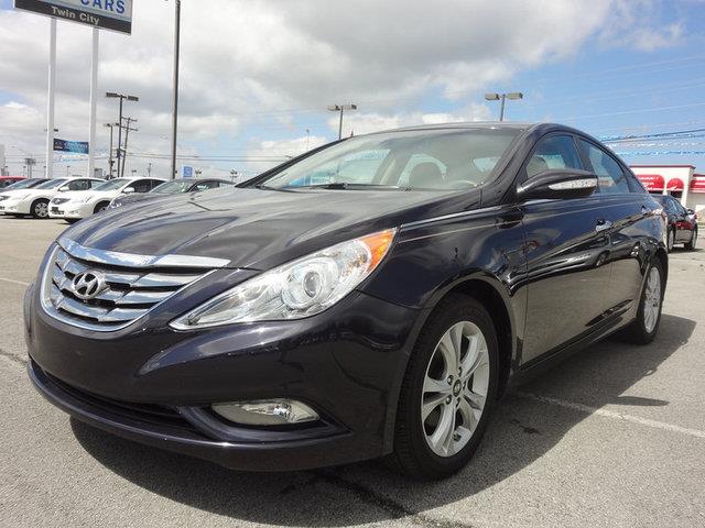Hyundai Sonata 2011 photo 3