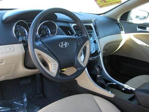 Hyundai Sonata 2011 photo 3