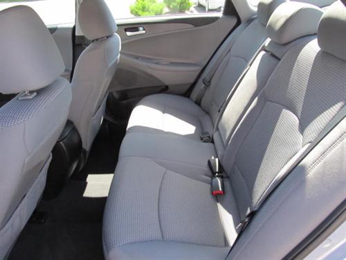 Hyundai Sonata 2011 photo 4