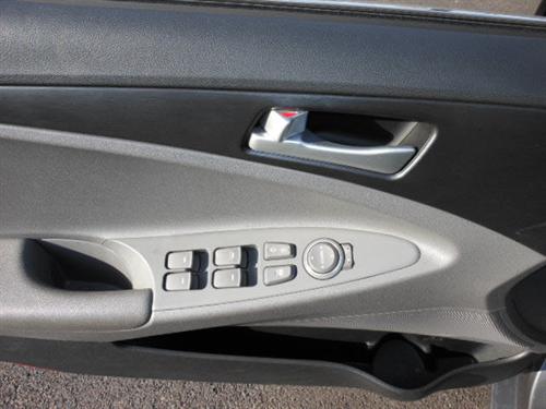 Hyundai Sonata 2011 photo 1