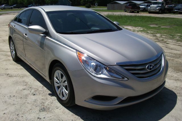 Hyundai Sonata 2011 photo 2