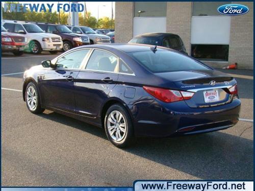 Hyundai Sonata 2011 photo 1