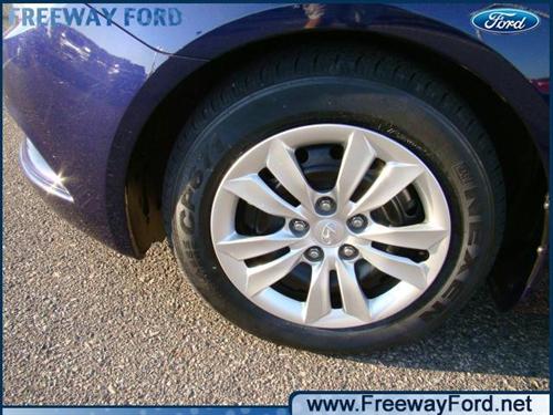 Hyundai Sonata 2011 photo 4