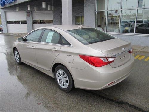 Hyundai Sonata 2011 photo 3