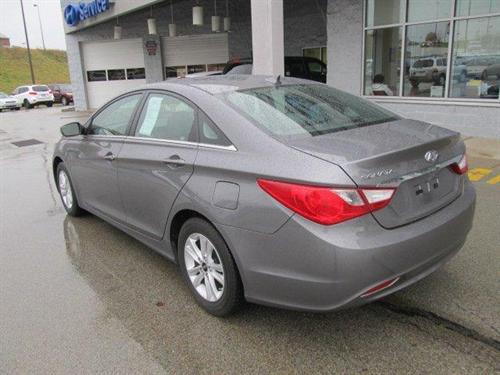 Hyundai Sonata 2011 photo 4