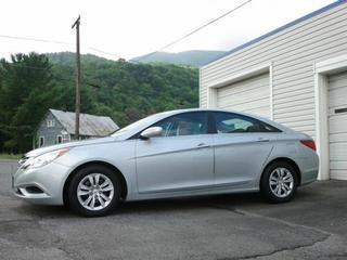Hyundai Sonata 2011 photo 2