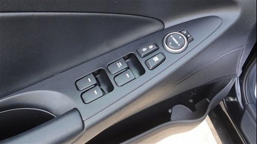 Hyundai Sonata 2011 photo 4