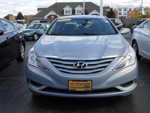 Hyundai Sonata 2011 photo 2