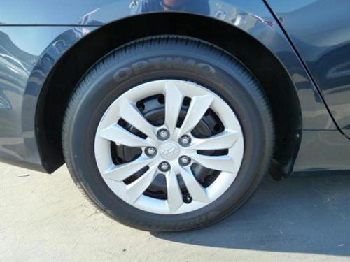 Hyundai Sonata 2011 photo 2