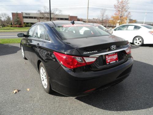 Hyundai Sonata 2011 photo 2