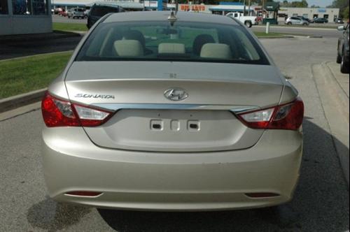 Hyundai Sonata 2011 photo 3