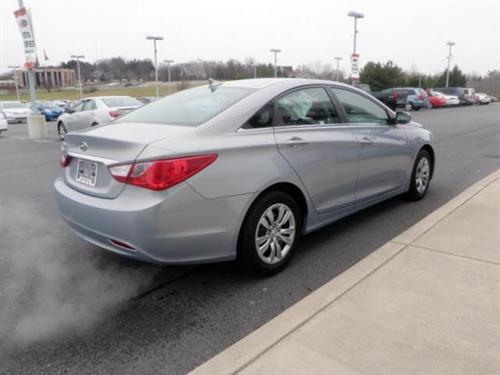 Hyundai Sonata 2011 photo 1