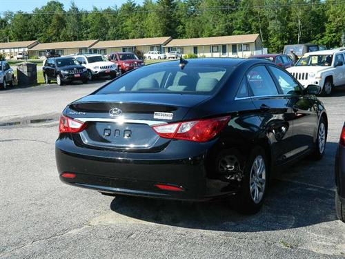 Hyundai Sonata 2011 photo 2