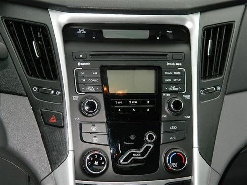 Hyundai Sonata 2011 photo 4