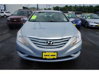 Hyundai Sonata 2011 photo 4