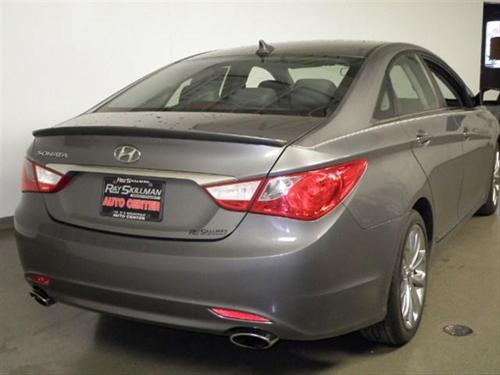 Hyundai Sonata 2011 photo 2