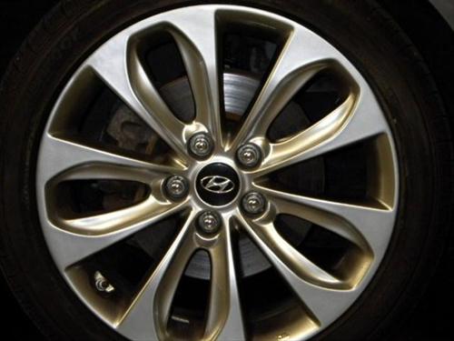 Hyundai Sonata 2011 photo 4