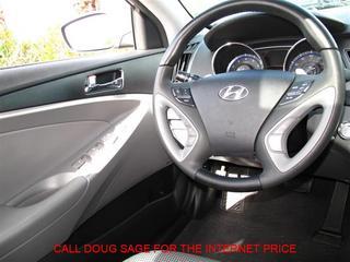 Hyundai Sonata 2011 photo 1