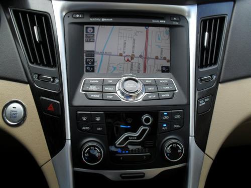 Hyundai Sonata 2011 photo 3