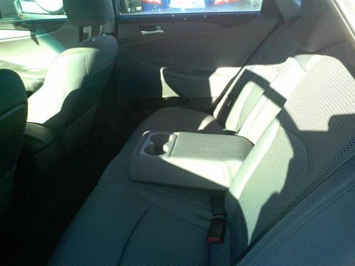 Hyundai Sonata 2011 photo 4