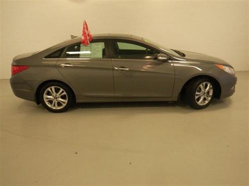 Hyundai Sonata 2011 photo 1